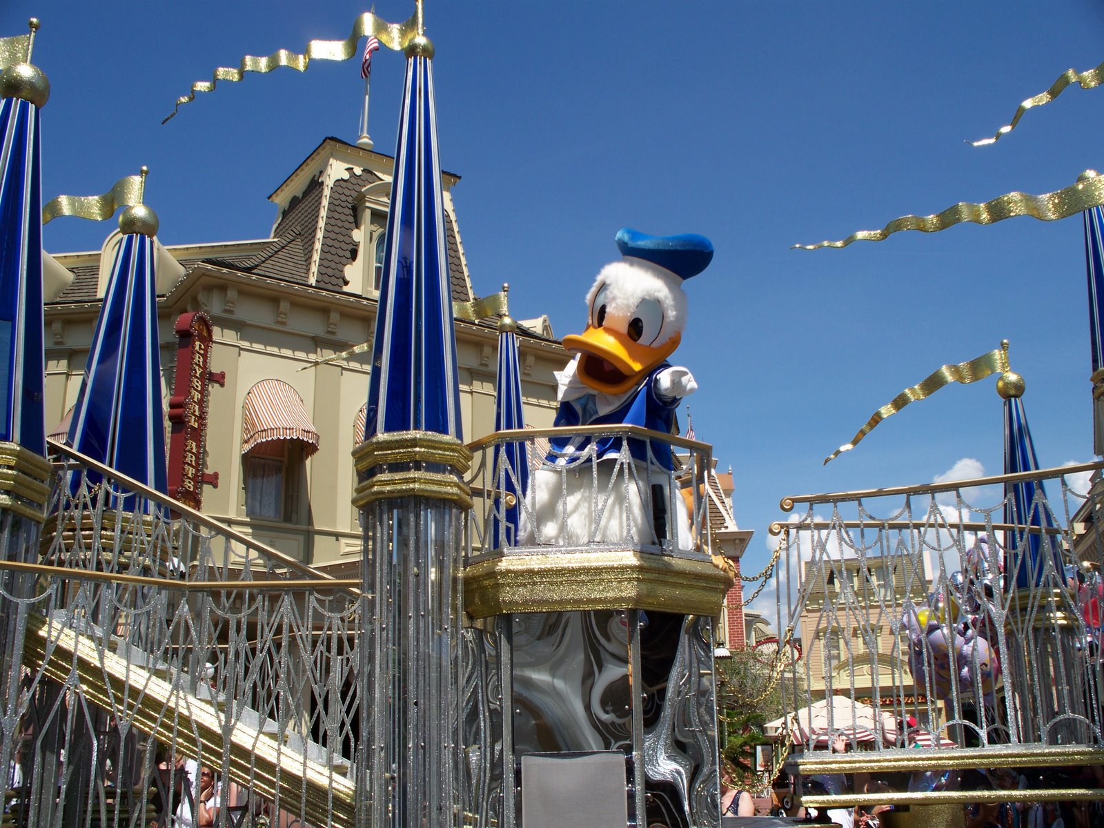 The Mercury Blogs: Disney Diva: Pictures from the Magic Kingdom Parade